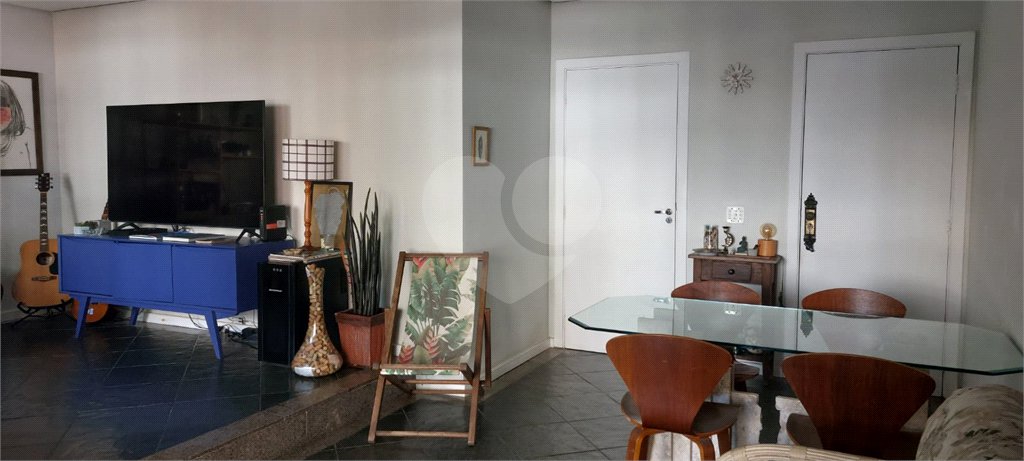 Apartamento à venda com 3 quartos, sendo 1 suíte, em Pitangueiras, Guarujá, SP