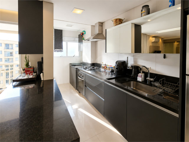 Apartamento à venda com 2 quartos, sendo 1 suíte,  em Morumbi, São Paulo, SP