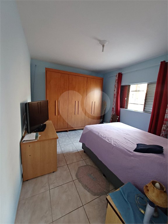 Casa à venda com 3 quartos, sendo 1 suíte,  em Jardim Santa Mônica, São Paulo, SP