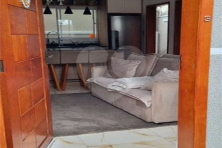 Casa à venda com 2 suítes no condomínio Residencial Pedro Julio, Mogi das Cruzes - SP