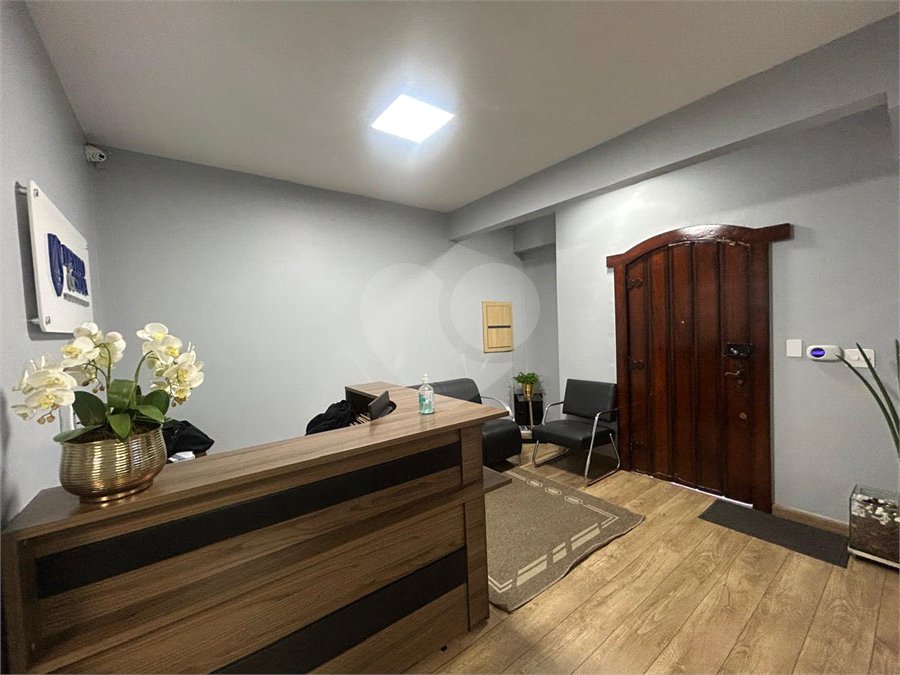 Sobrado para alugar com 5 quartos, sendo 1 suíte,  em Chácara Santo Antônio, São Paulo, SP