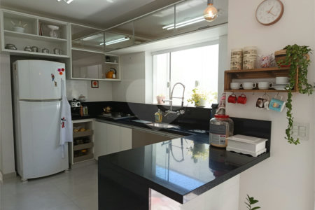 Sobrado à venda com 3 quartos, sendo 1 suíte, em Vila Prudente, São Paulo, SP