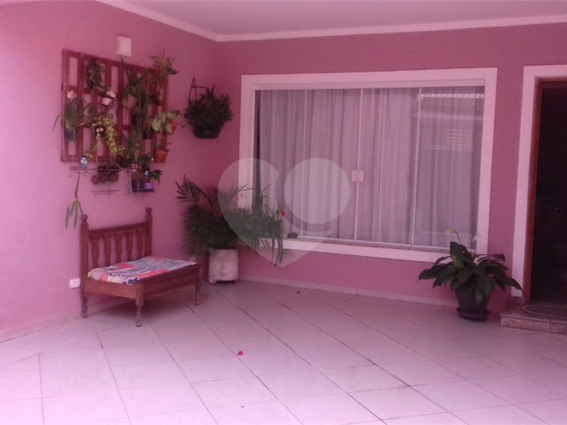 Casa à venda com 4 quartos, sendo 2 suítes,  em Vila Medeiros, São Paulo, SP