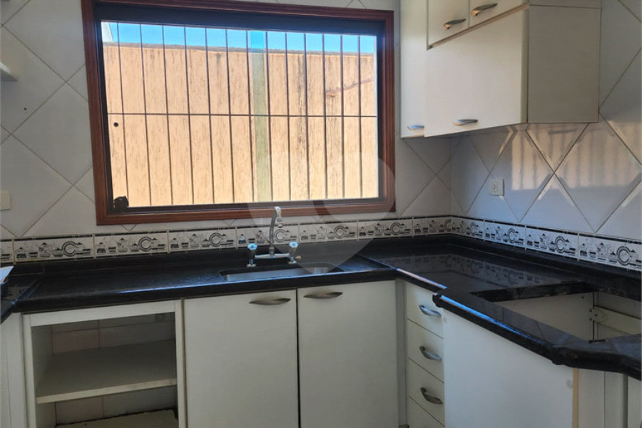 Sobrado à venda com 4 quartos, sendo 3 suítes, em Jaçanã, São Paulo, SP