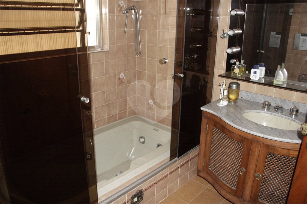 Casa à venda com 3 quartos, sendo 2 suítes, em Vila Deodoro, São Paulo, SP