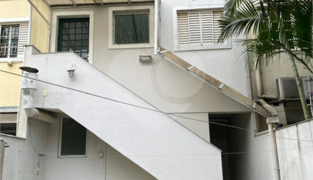 Sobrado à venda com 3 quartos, sendo 1 suíte,  em Vila Lageado, São Paulo, SP