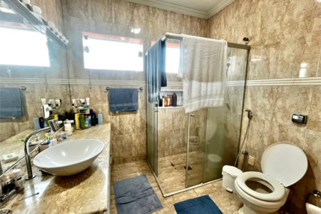 Casa à venda com 4 suítes em Vila Mazarino, Itapetininga, SP