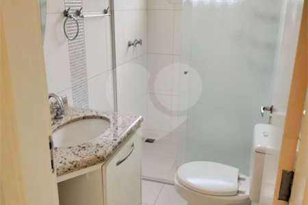 Casa à venda ou para alugar com 3 suítes no condomínio Residencial Jardim das Palmeiras, Vinhedo - SP