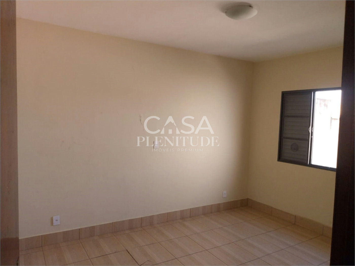 Casa à venda com 3 quartos, sendo 1 suíte, em Jardim Leocádia, Sorocaba, SP