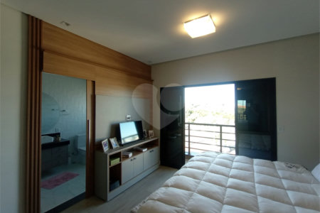 Casa à venda com 3 quartos, sendo 1 suíte, no condomínio Lago dos Ipês, Itapetininga - SP