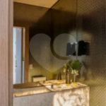 Deslumbrante apartamento duplex pronto para mudar no Itaim Bibi com 242M2, 2 suítes, 3 vagas