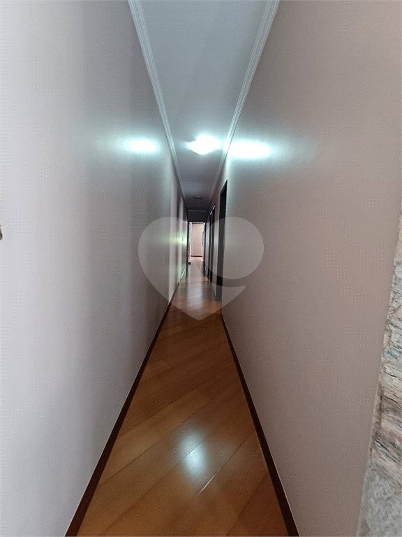 Sobrado à venda com 3 quartos, sendo 1 suíte,  em Jardim Pinheiros, São Paulo, SP