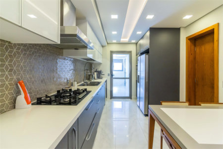 Apartamento à venda com 3 suítes em Vila Gumercindo, São Paulo, SP