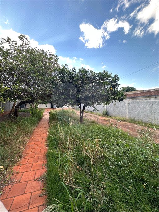 Casa à venda com 2 quartos em Jardim das Rosas, Ponta Porã, MS