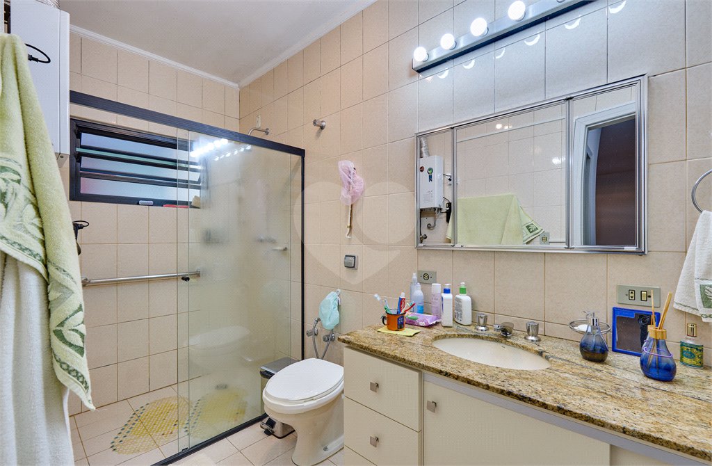 Casa de Vila à venda com 3 quartos, sendo 2 suítes, em Granja Julieta, São Paulo, SP