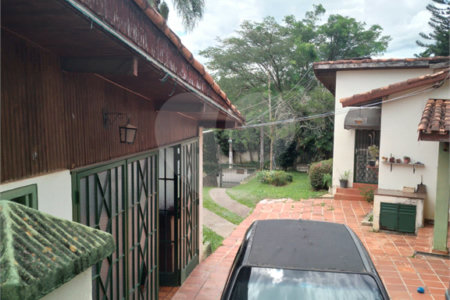 Casa à venda com 3 quartos, sendo 2 suítes, em Vila Santista, Atibaia, SP