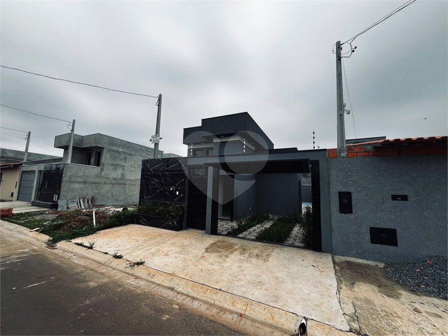 Casa à venda com 3 quartos, sendo 1 suíte, em Parque Itapê, Itapetininga, SP