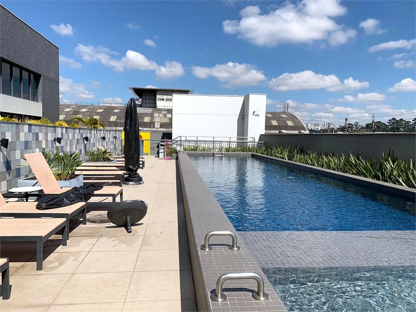 Apartamento à venda ou para alugar com 2 quartos, sendo 1 suíte, em Vila Leopoldina, São Paulo, SP