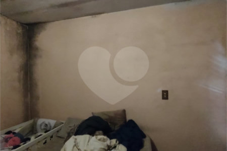 Casa à venda com 4 quartos em Chora Menino, São Paulo, SP