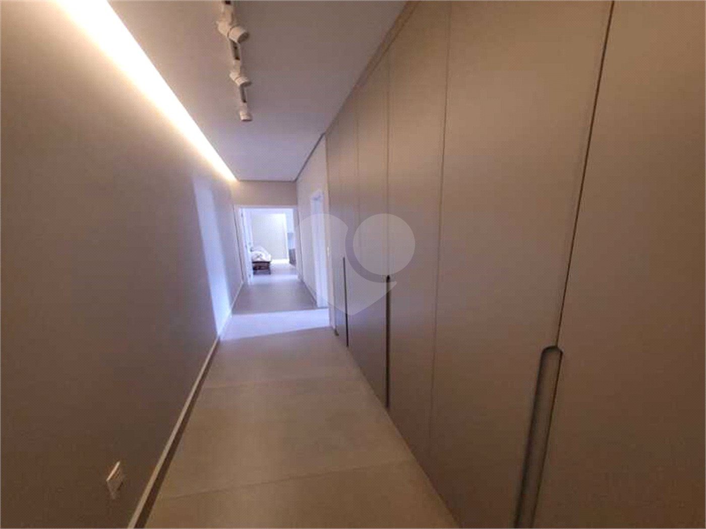 Casa à venda com 3 suítes no condomínio Piemonte, Indaiatuba - SP