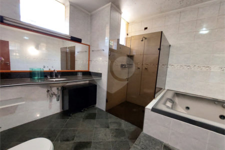 Casa à venda com 4 suítes em City América, São Paulo, SP