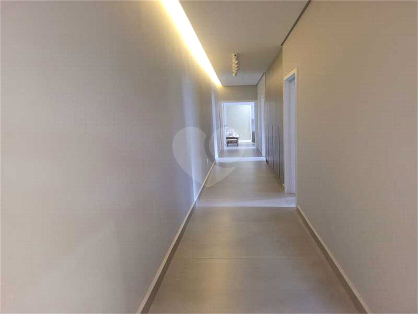 Casa à venda com 3 suítes no condomínio Piemonte, Indaiatuba - SP