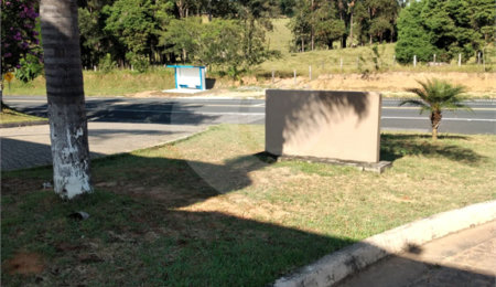 Casa à venda com 2 suítes no condomínio Portal dos Pássaros, Alambari - SP