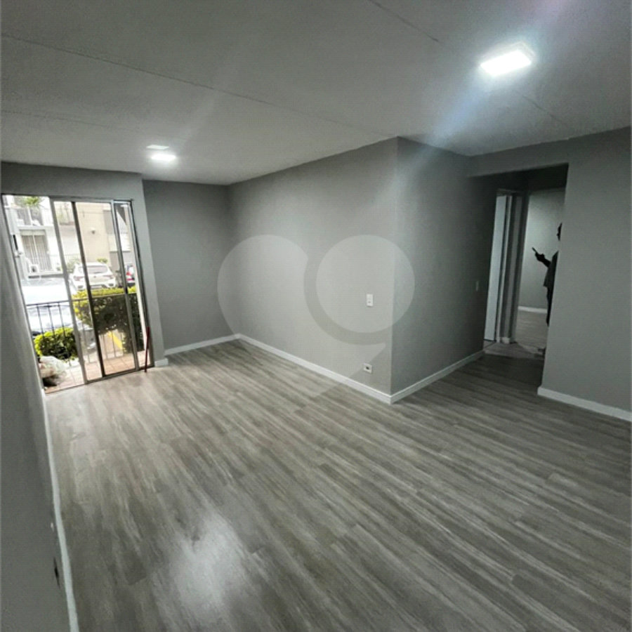 Apartamento à venda com 2 quartos em Jardim Santa Mônica, São Paulo, SP