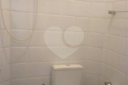 Casa à venda com 3 quartos, sendo 1 suíte, em Vila Mariana, São Paulo, SP