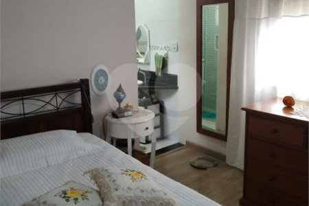 Sobrado à venda com 2 quartos, sendo 1 suíte, em Vila Gustavo, São Paulo, SP