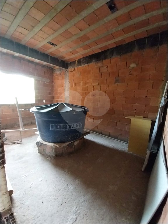 Casa à venda com 4 quartos, sendo 1 suíte, no condomínio Gramado do Mendanha, Rio de Janeiro - RJ