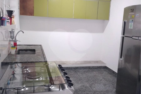 Sobrado à venda com 3 quartos em Vila Cordeiro, São Paulo, SP