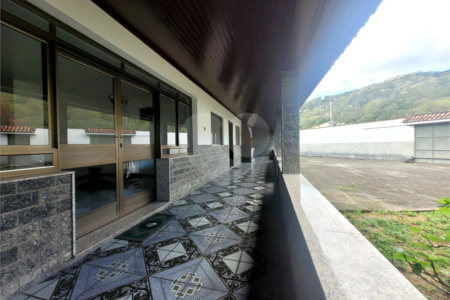Terreno à venda com 3 suítes em Bazílio, Rio Bonito, RJ