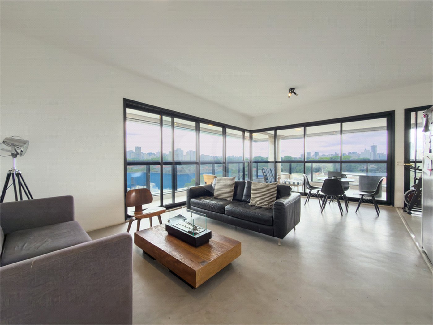 Apartamento à venda com 3 suítes em Pinheiros, São Paulo, SP