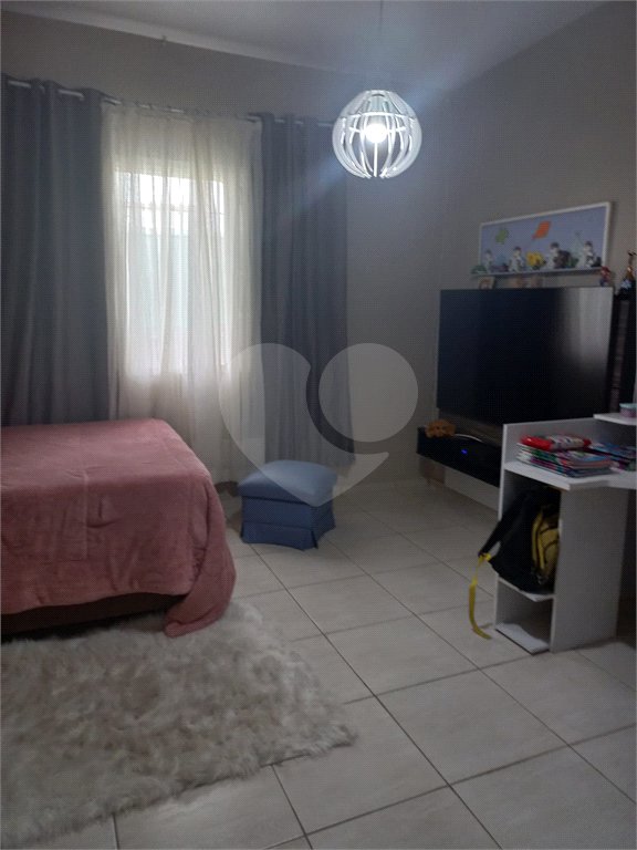 Casa Térrea à venda com 3 quartos, sendo 1 suíte,  em Vila Oliveira, Mogi das Cruzes, SP