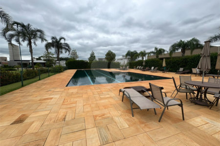 Casa á venda no condomínio Damha IV