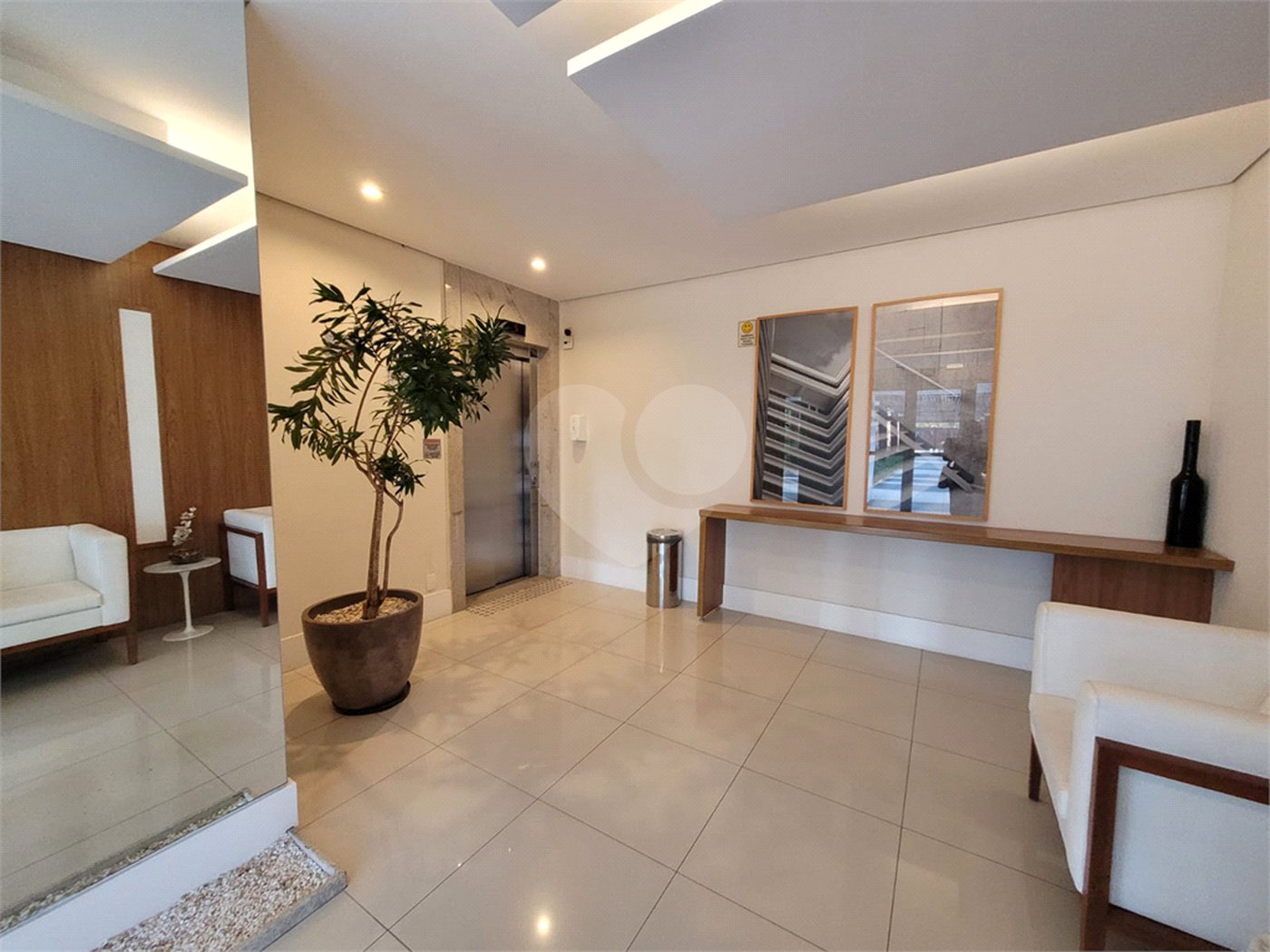 Apartamento para alugar com 2 quartos, sendo 1 suíte, em Vila Anastácio, São Paulo, SP