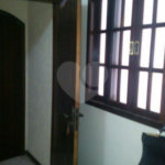 Casa à venda com 3 quartos, sendo 1 suíte, no condomínio Jardim das Pedras, São Paulo - SP