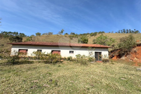 Sítio à venda com 3 suítes em Bairro do Cambará, São Roque, SP