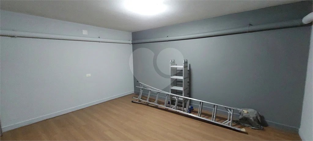 Casa à venda com 3 quartos, sendo 1 suíte,  em Vila Gustavo, São Paulo, SP