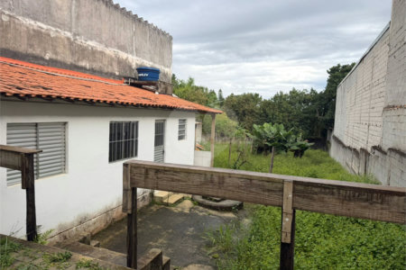 Casa à venda com 3 quartos, sendo 1 suíte, em Chácara Primavera, Suzano, SP