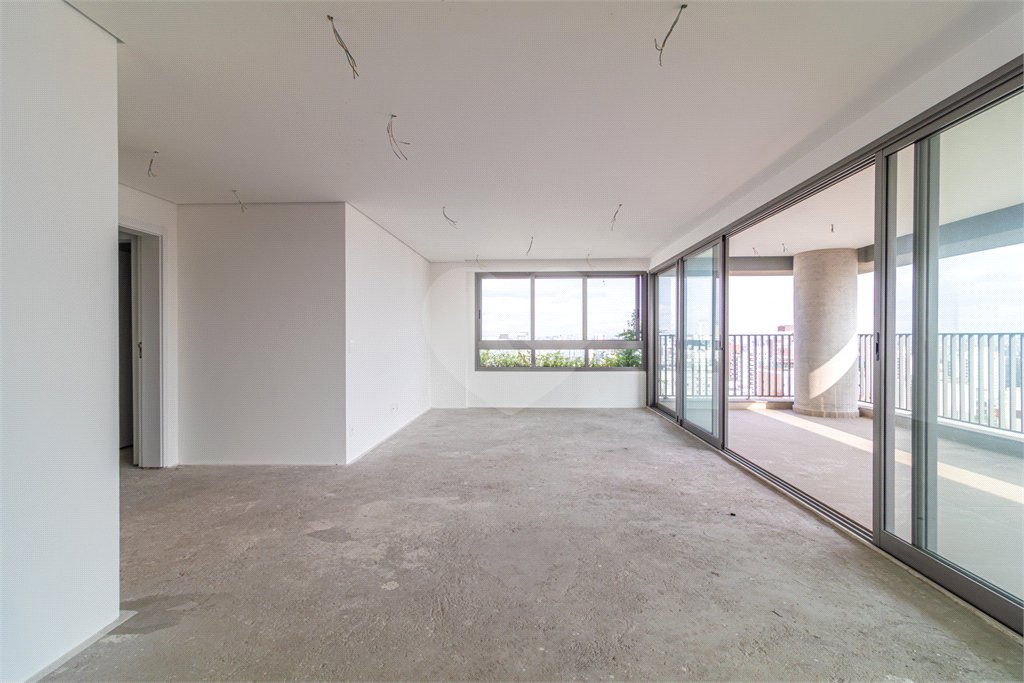 Apartamento a venda 3 quartos Paraíso