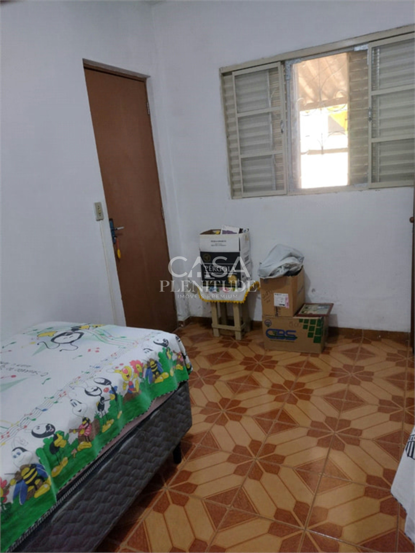 Casa à venda com 4 quartos, sendo 1 suíte, em Parque das Laranjeiras, Sorocaba, SP
