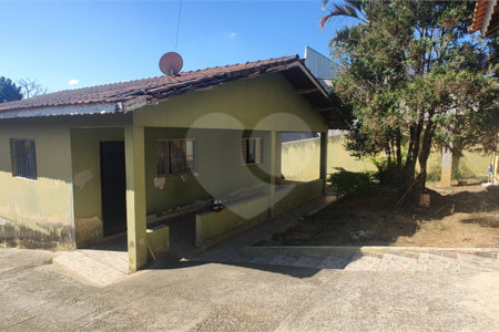 Chácara à venda com 3 quartos, sendo 1 suíte, no Centro, Nazaré Paulista, SP