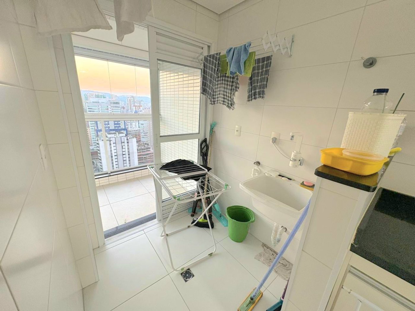 Apartamento para alugar, 54 m² por R$ 6.000,02/mês - Embaré - Santos/SP