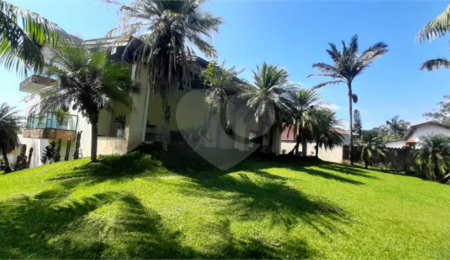 Casa à venda com 4 suítes no condomínio Parque Imperial da Cantareira, Mairiporã - SP