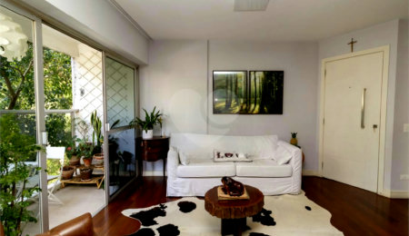 Apartamento à venda com 3 quartos, sendo 2 suítes,  em Pinheiros, São Paulo, SP