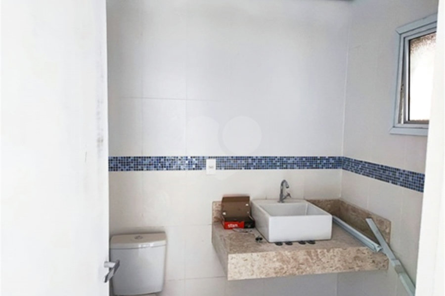 Casa à venda com 3 quartos, sendo 1 suíte,  no condomínio Ouro Verde, Guarulhos - SP