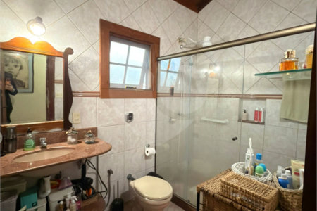 Casa à venda com 3 suítes em Portinho, Cabo Frio, RJ