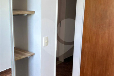 Apartamento à venda com 3 quartos em Cidade Líder, São Paulo, SP